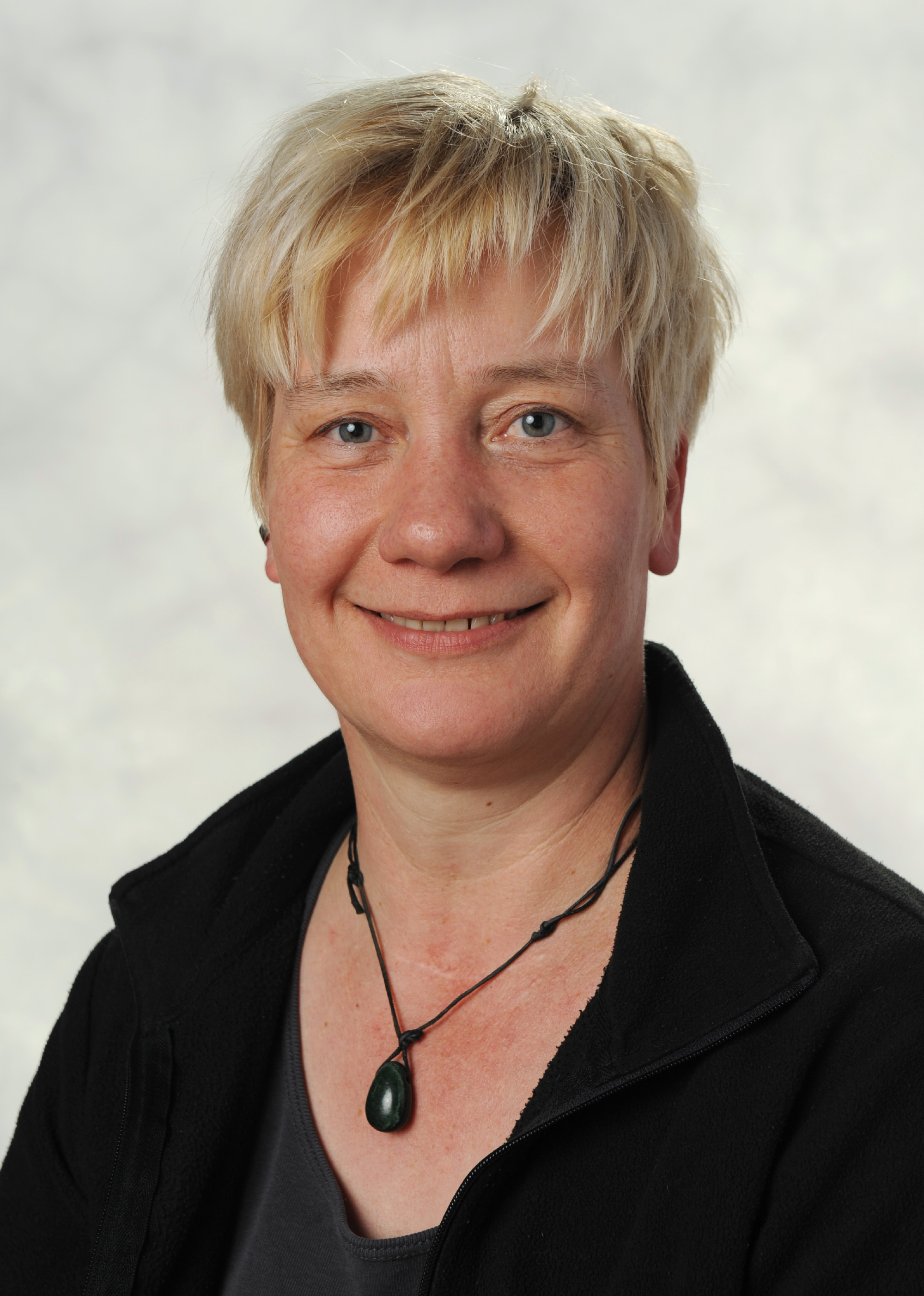 Frau Dr. Windhövel